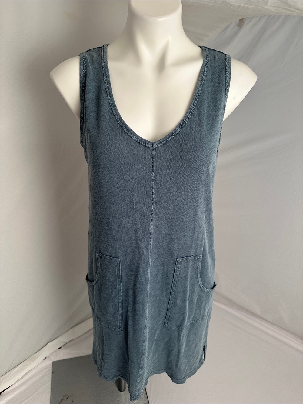 Hello Nite Vee Stitch casual dress in Marine blue S
